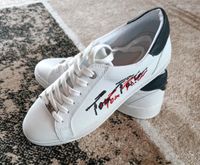 Neue Sneaker von Tom Tailor Gr. 39 Rheinland-Pfalz - Langenhahn Vorschau