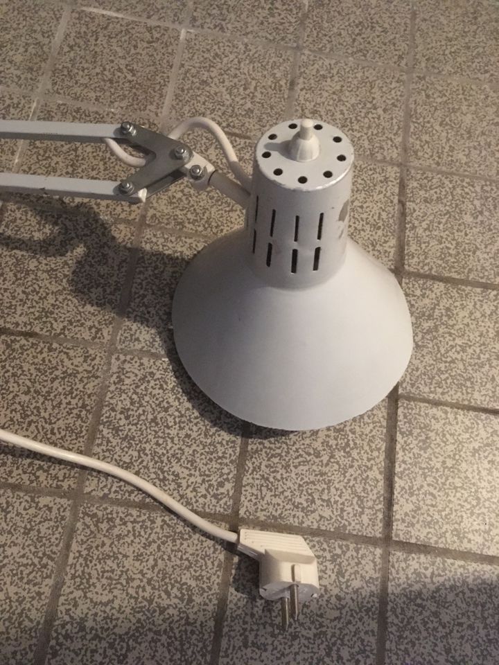 Schreibtisch Lampe weiß in Meerbusch