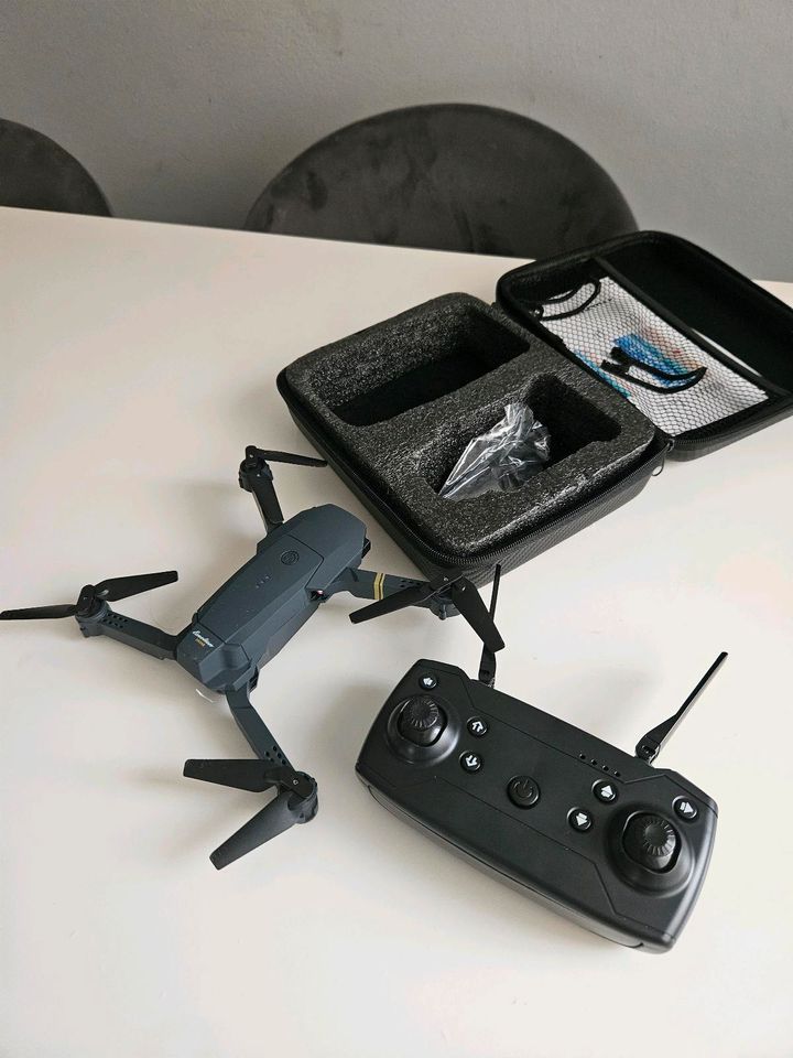 Drohne mit Verpackung in München