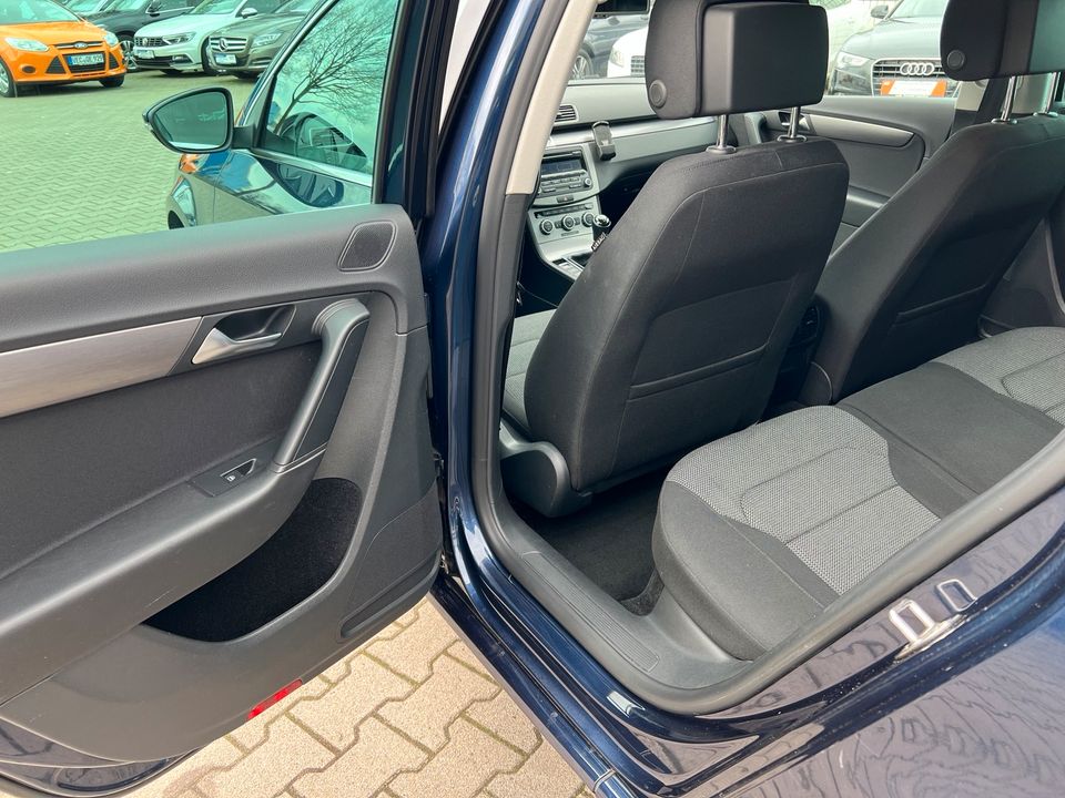 Volkswagen Passat Variant BlueMotion 2.0 TDI *Inkl. Garantie in Cloppenburg