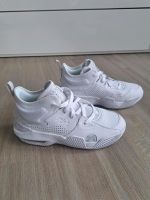 Air Jordan Stay Loyal 2 "Pure Platinum" (GS) Nordrhein-Westfalen - Kerpen Vorschau