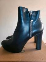 Unisa neue Damen Stiefeletten Leder schwarz Größe 41 Nordrhein-Westfalen - Wesel Vorschau
