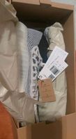 Adidas Yeezy 350 V2 Slate Panda cmpct 44 2/3 US 10,5 NEU/OVP Sachsen - Grimma Vorschau