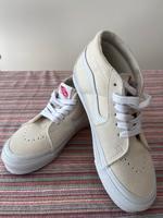 Vans in einem schönen Vanilleton Berlin - Neukölln Vorschau