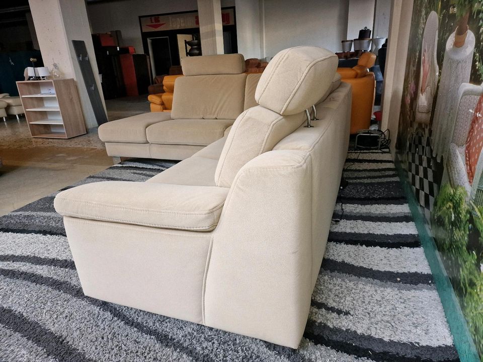 Hukla Ecksofa HU-SC17022 Enoa sand N1704 Aquaclean, Microfaser, Bettkasten, motorisch verstellbare Sitzbank, Hartholz, Stahlwellenunterfederung. Hukla Polster bis zu -80% der UVP. in Hagen