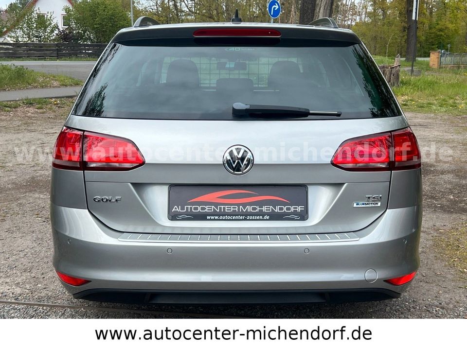 Volkswagen Golf VII Variant *Tüv Neu* in Michendorf