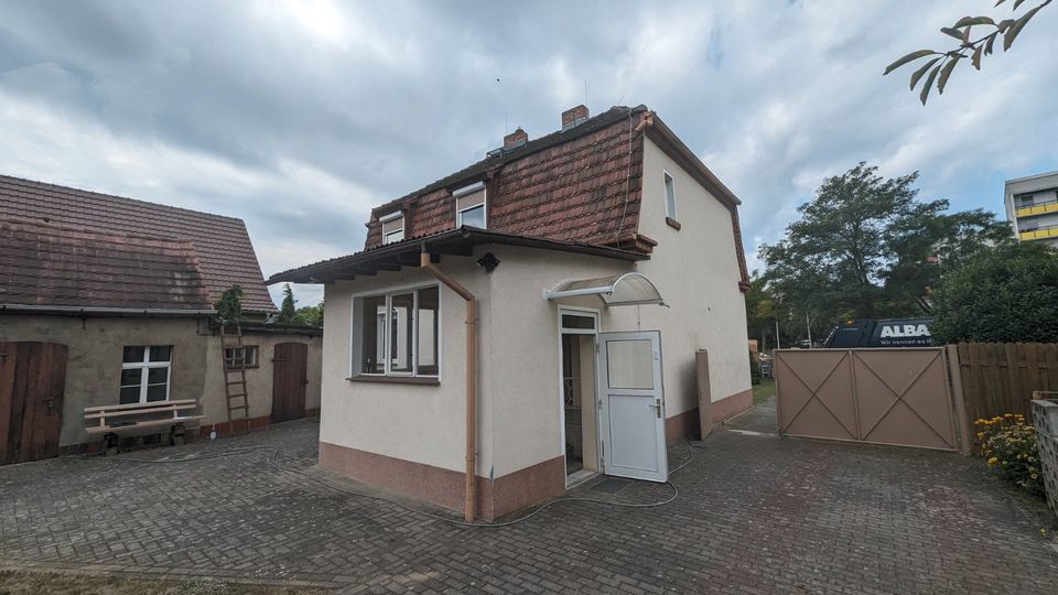 Hier ist Platz ! Wohnhaus mit Nebengelass und großem Grundstück zum Gestalten in Sachsendorf in Cottbus