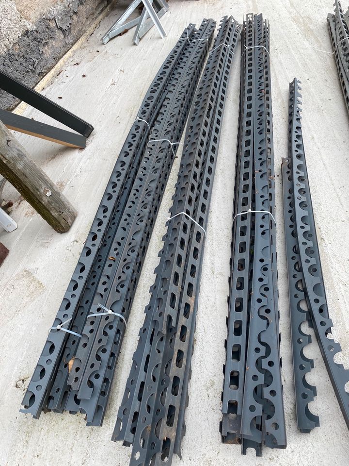 Abstandhalter/ Drunterleisten Beton: 30 mm auf 2 m// nur 10 Stück in Wesseling