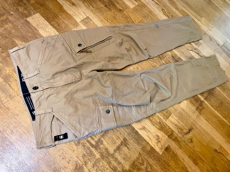 G-Star Roxic Straight Tapered Cargo Pant - W33 / L32 in Berlin