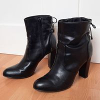 Stiefelleten // Lederstiefel / Ankle Boots - Schwarz Frankfurt am Main - Altstadt Vorschau