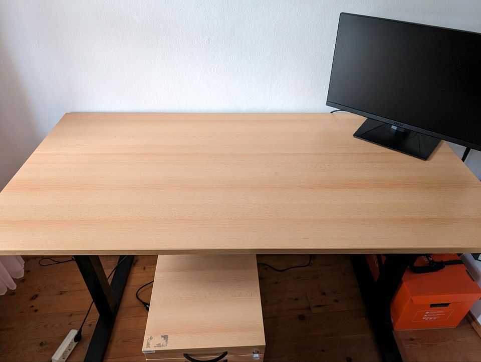 Schreibtisch elektrisch höhenverstellbar 69 bis 130 cm in Bad Langensalza