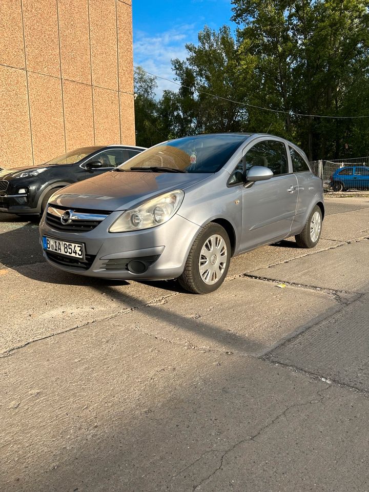 Opel corsa in Berlin