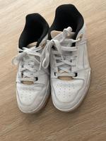 Sehr schöne Leder Schuhe sneaker Puma weiß 38 Mecklenburg-Vorpommern - Dargelin Vorschau
