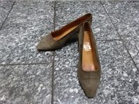 Hermès Hermes Schuhe Pumps Wildleder khaki Köln - Köln Dellbrück Vorschau