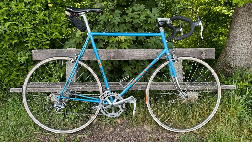 Rennrad Retro Peugeot shimano 105 blau / orange in Aschheim