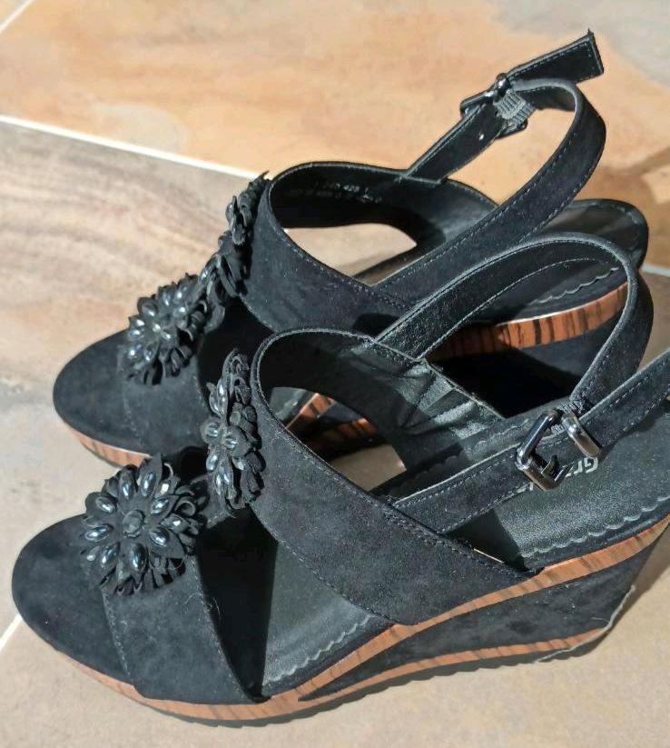 Sandalen schwarz 38 Neu Graceland Keilabsatz in Stegaurach