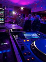 DJ Gesucht? 80er 90er 2000er Oldies Schlager Charts Techno EDM Essen - Essen-Ruhrhalbinsel Vorschau