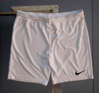 Nike Dri Fit Hose kurze Hose Shorts Park II Gr. L Farbe Weiß Baden-Württemberg - Lauda-Königshofen Vorschau