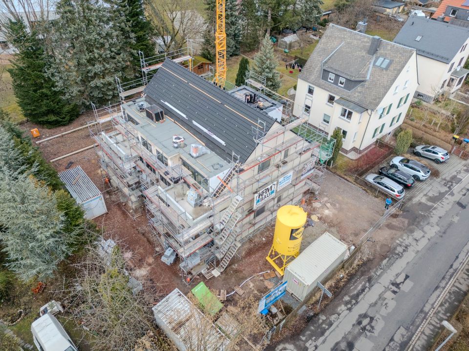 Moderne 3-Raum Wohnung mit großem Garten und Terrasse in Chemnitz