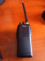 ICOM IC-F12 VHF ohne Zubehör Hessen - Neuberg Vorschau