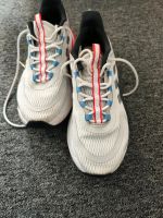 Adidas Turnschuhe gr 40 Herzogtum Lauenburg - Büchen Vorschau