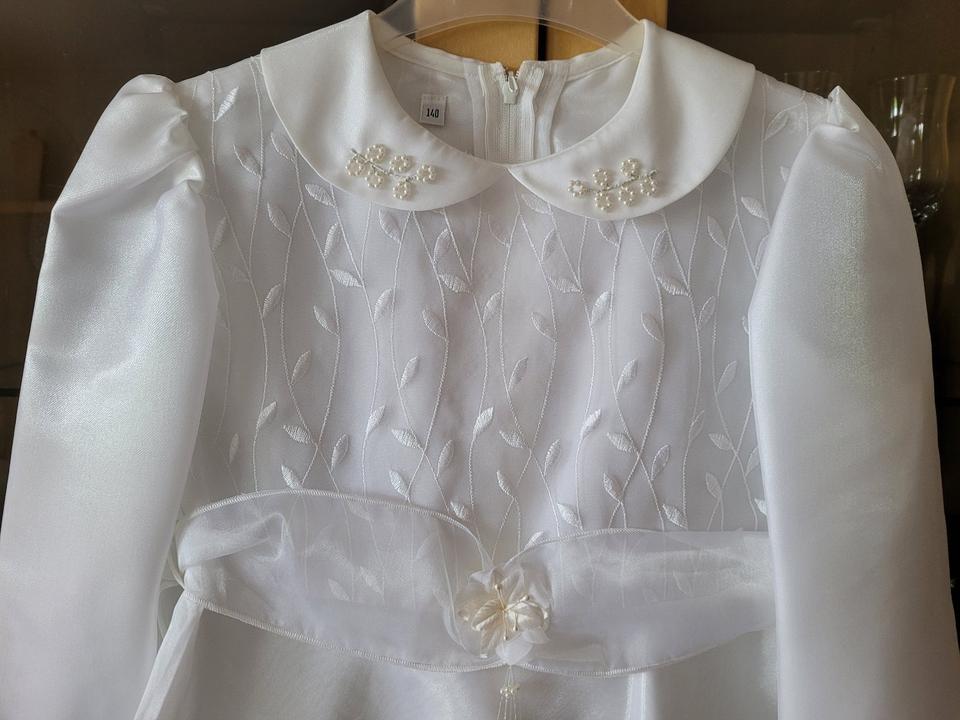 Schlichtes schönes Kommunionskleid Satin Tüll wie neu Gr. 140 in Hagen