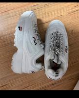 Fila Sport Schuhe Disrubtor Low Mädchen Damen Schuhe sneakerGr.36 Bayern - Lochhausen Vorschau