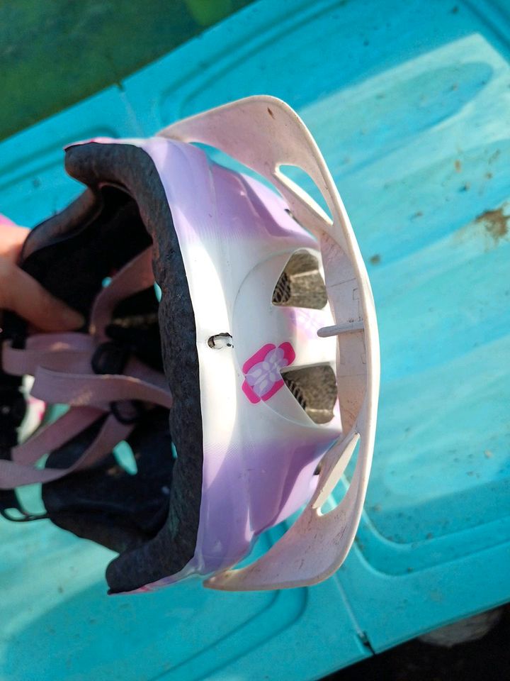 Fahrradhelm für Mädchen von uvex in Moormerland