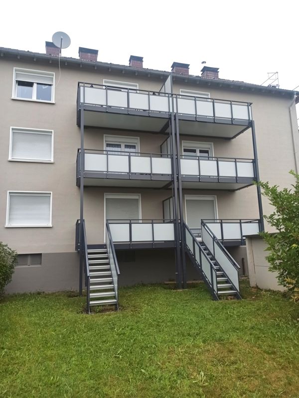 MODERNE 2-ZIMMER ERDGESCHOSSWOHNUNG IN ISERLOHN-LETMATHE MIT GARTEN UND BALKON in Iserlohn