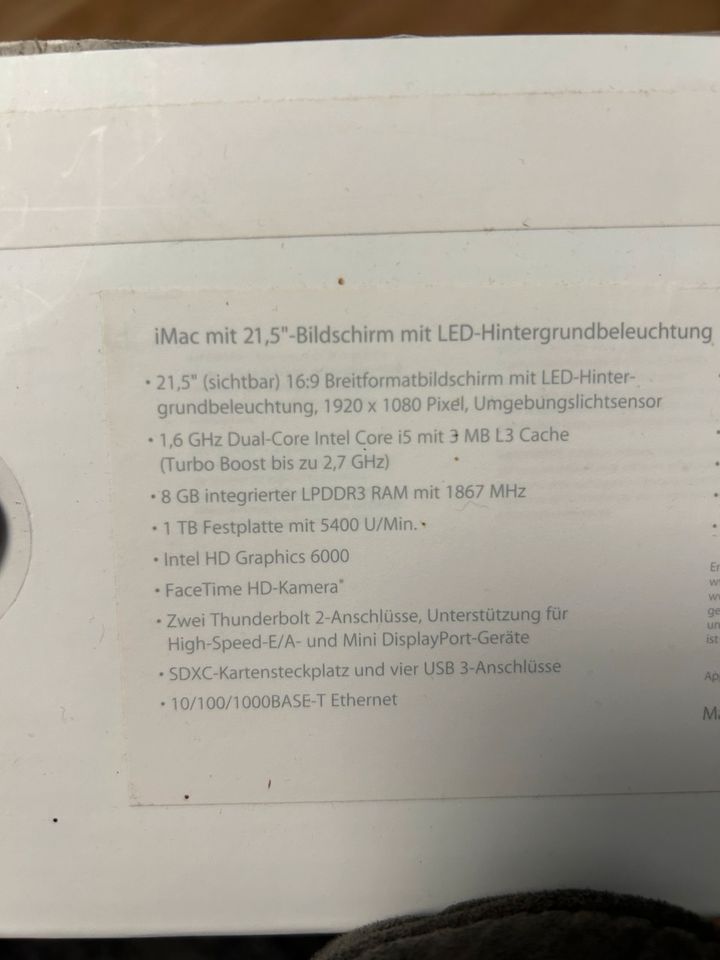 iMac mit 21,5 Bildschirm mit LED Hindergrundbeleuchtung in Neustadt b.Coburg