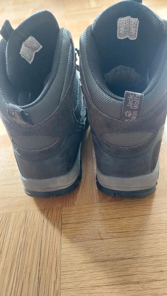 Jack Wolfskin Wanderschuhe Damen/Herren Gr.40 schwarz/grau in Mering