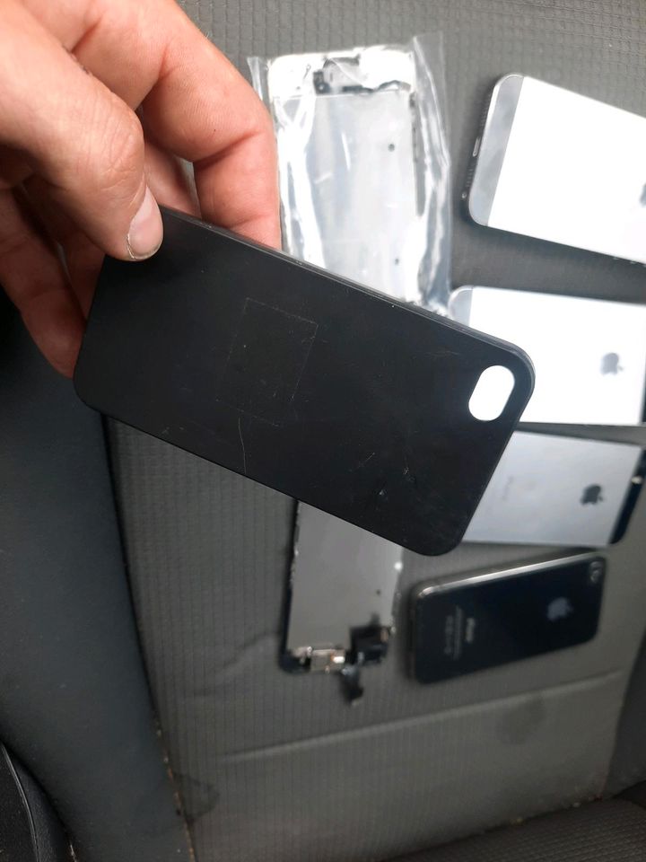 4 defekte ungetestetete iPhones in Darmstadt