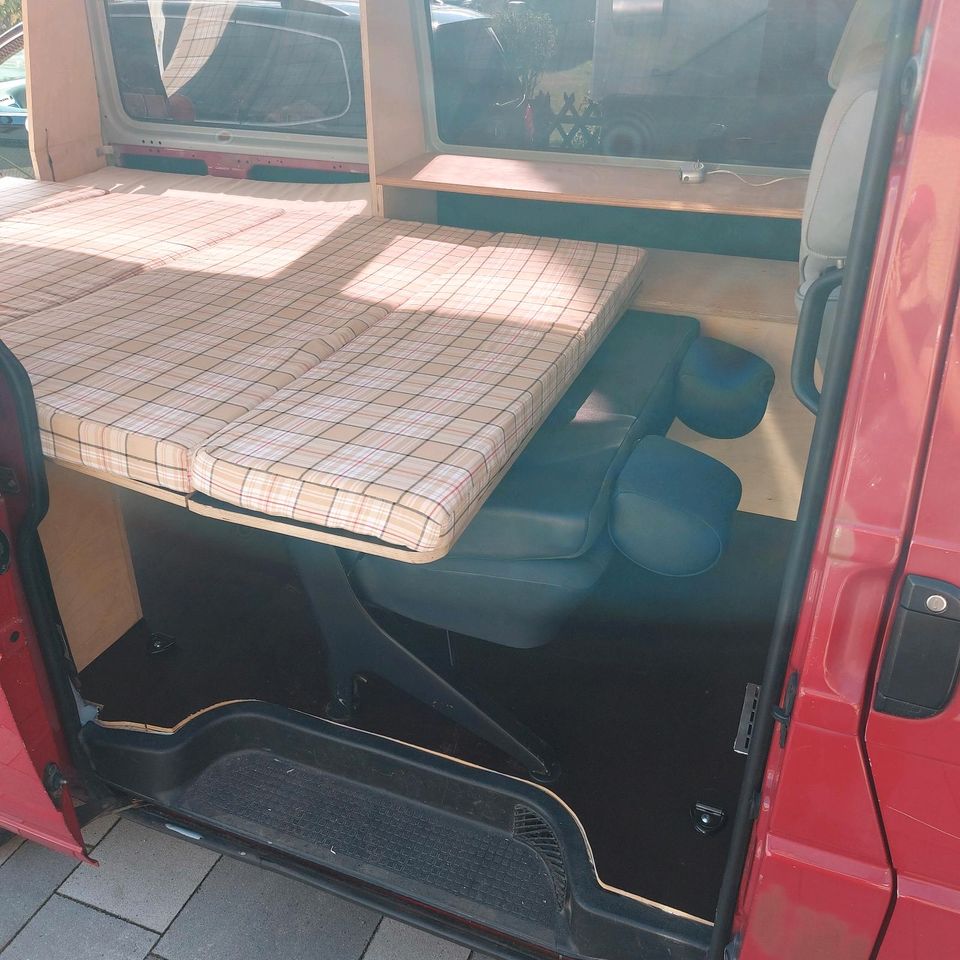 Charmantes VW T4 Wohnmobil - Ihr perfektes Abenteuermobil in Braunschweig