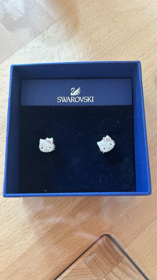 Hello kitty Swarovski ohrstecker in Bremen