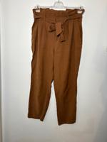 H&M Hose Gr.44 Stoff braun High Waist Gürtel Nordrhein-Westfalen - Wiehl Vorschau