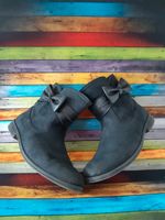 UGG Chelsea Boots Stiefel Schleife Fesselriemen Zipper schwarz 36 Schleswig-Holstein - Kastorf Vorschau