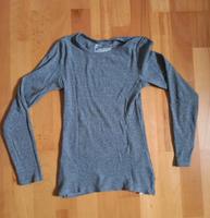 Graues Langarmshirt Gr. S von FSBN SISTER Niedersachsen - Evessen Vorschau