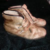 Echt Fell flauschige ethnische Finnland Pelz Stiefel unisex gr 40 Bremen - Huchting Vorschau