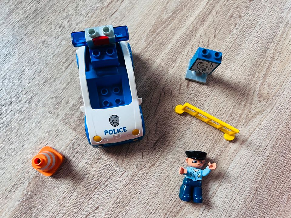 Lego Duplo Polizei Auto mit Blaulicht und Geräusch 4963 in Gotha
