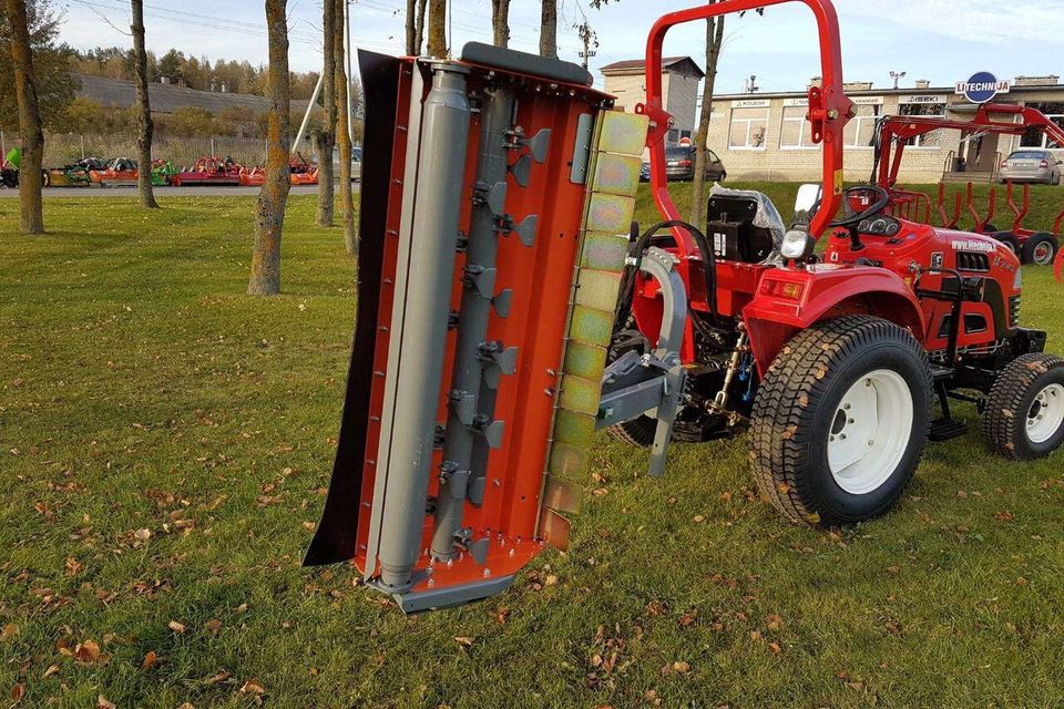 Böschungsmulcher 125 cm Mulcher Schlegelmulcher 1,25 m Zapfwelle in Neuhardenberg