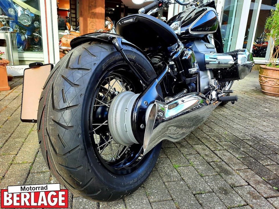 BMW R 18 First Edition Bobber Umbau in Borchen