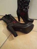 Sexy Stiefel mit seitlicher Schnürung Niedersachsen - Bovenden Vorschau