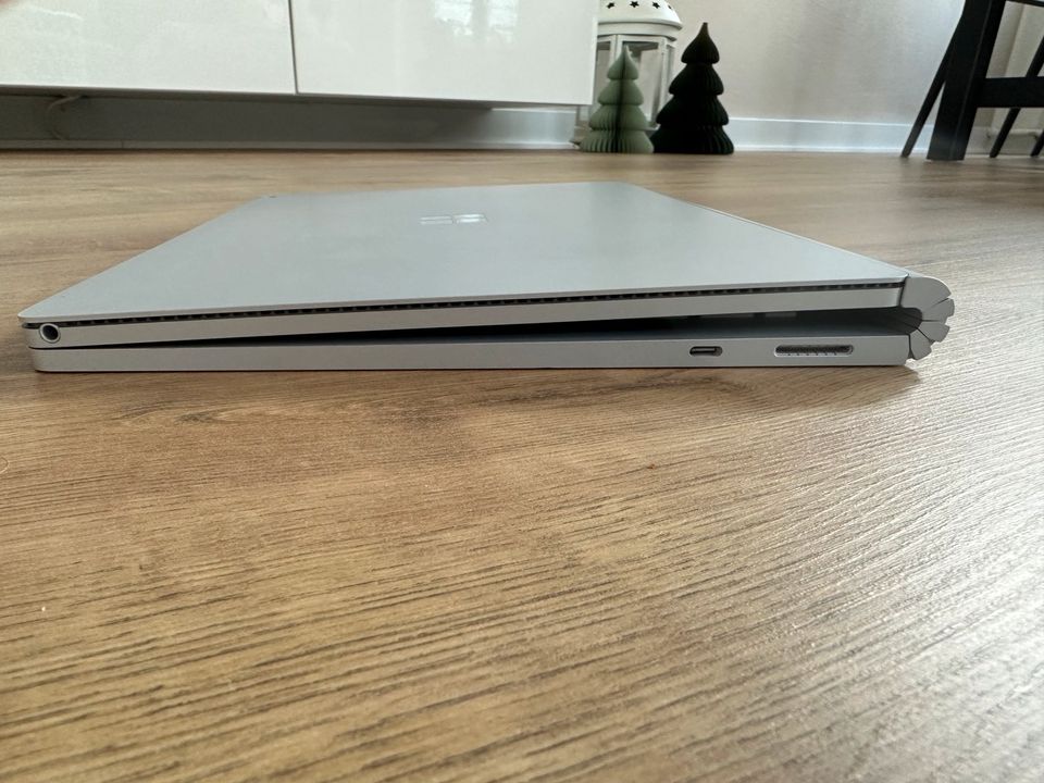 Microsoft Surface Book 2 - 13“ in Berlin