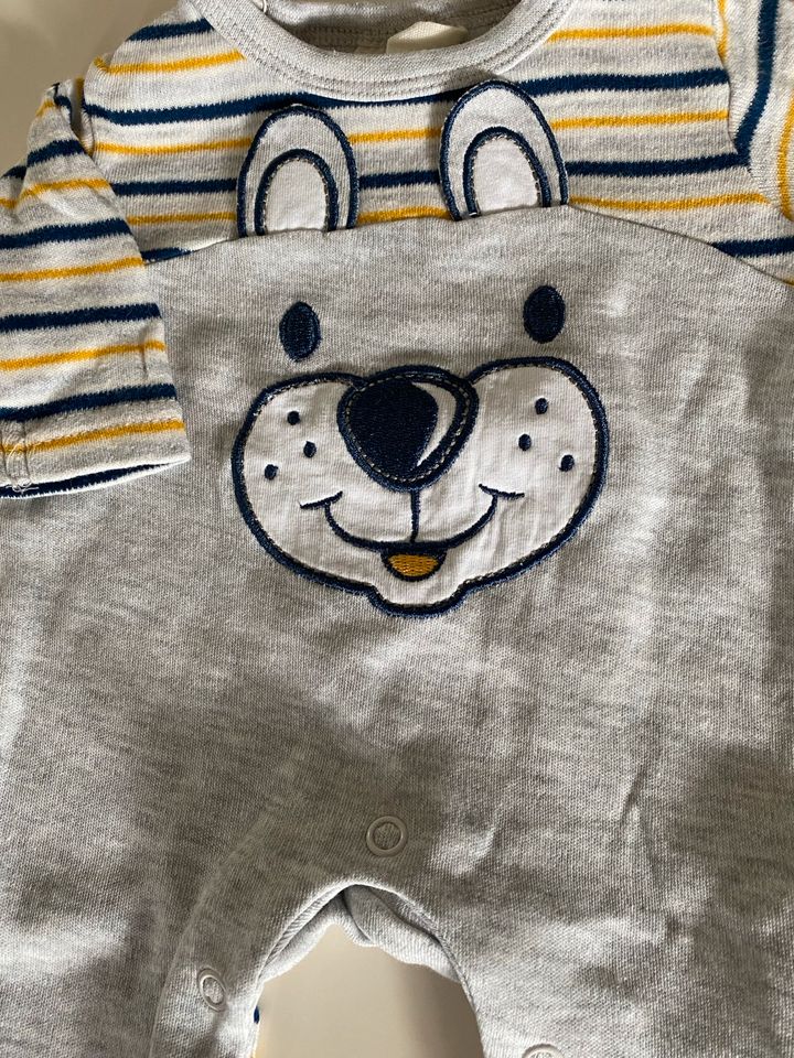 Baby Strampler Schlafanzug /größe 46 / 1,50€ in Berlin