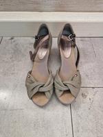 Tommy hilfiger damen Sandalen Gr.37 Dortmund - Innenstadt-West Vorschau
