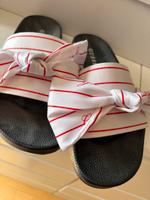 Original Guess Badeschlappen/ Schuhe  mit Schleife NEU Rheinland-Pfalz - Gamlen Vorschau