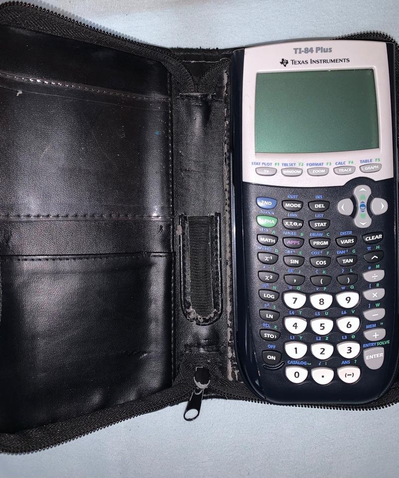 Taschenrechner Texas Instruments Ti 84-Plus in Bremerhaven