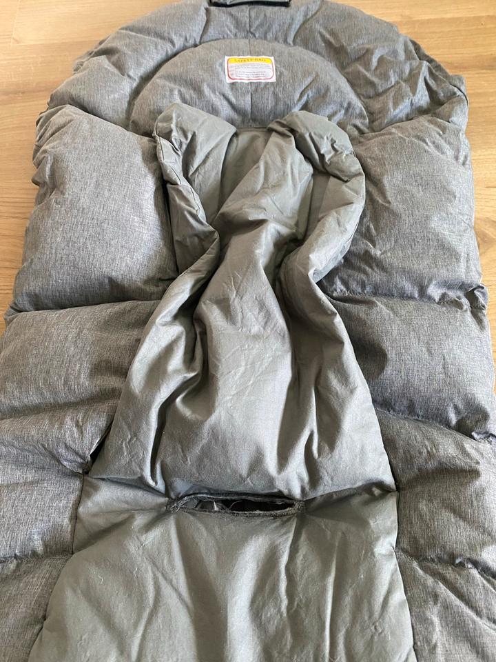 Fußsack für Babyschale Odenwälder Babynest (Daune/Feder) in Rötgesbüttel