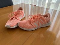 Schöne leichte Adidas Sneaker Turnschuhe Neon - Gr. 38 2/3 Baden-Württemberg - Bietigheim-Bissingen Vorschau