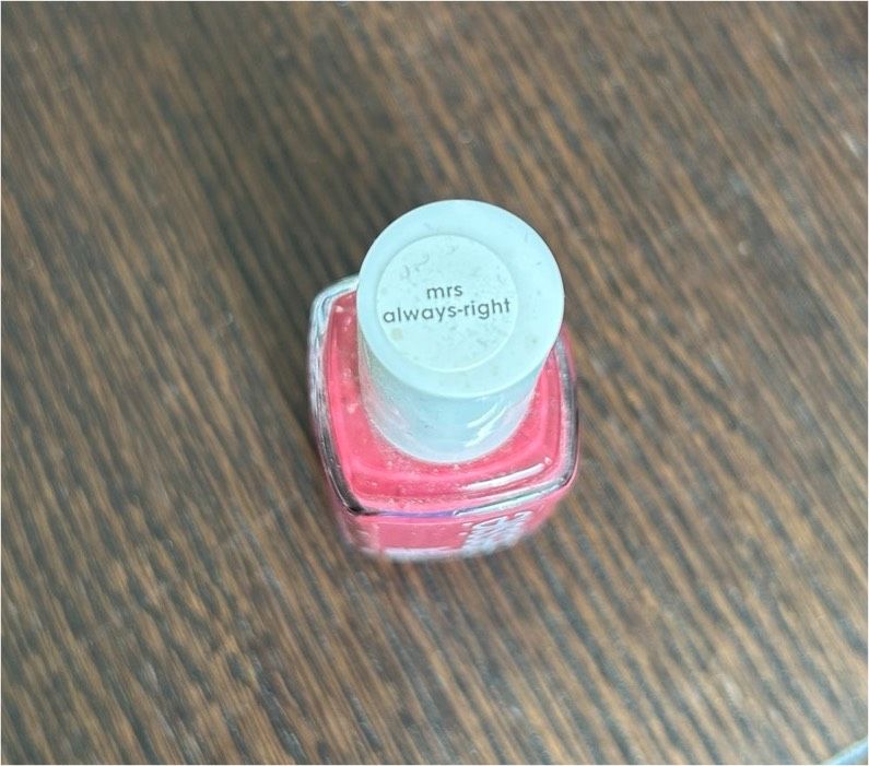 Essie Nagellack Mrs. Always-Right Rot Himbeerrot 413 Beauty in Ostfildern